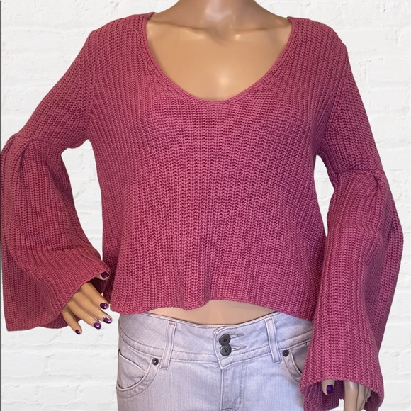 Free People Damsel Rose Pink Bell Sleeves Oversized Cropped Sweater Size XS EUC - Picture 2 of 5